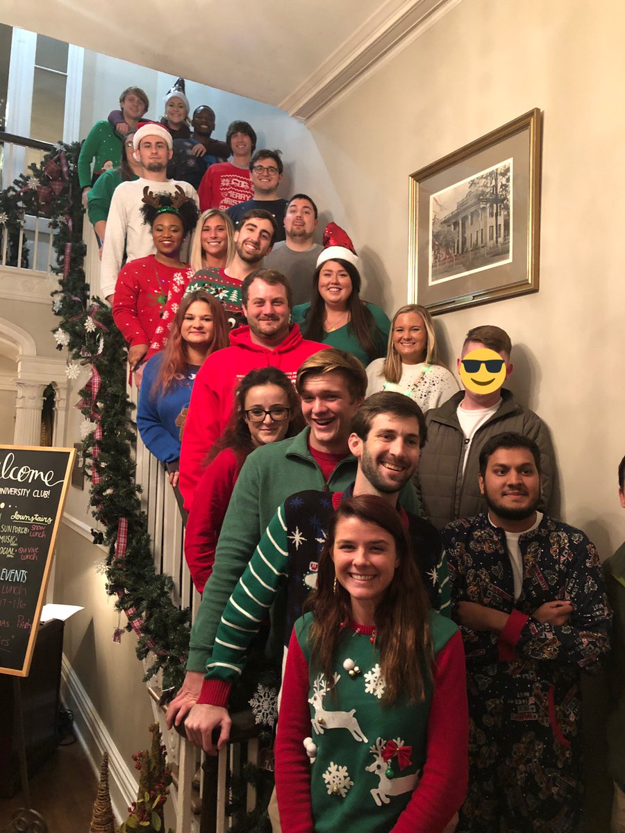 BamaRecovery's tweet photo. Incredible time last night at our Holiday Dinner! What an awesome way to end a great semester together. So grateful for our CRC family. #RecoveryUnites #TisTheSeason #RecoverTogether #BamaRecovery https://t.co/Yz18KOcek3