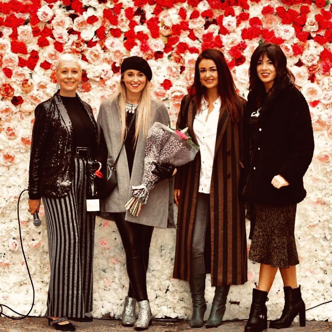 sonjamohlich's tweet photo. #flashback last weekend @theboulevardni #styleworkshop #fashion #outlet #xmas https://t.co/G6g8htOwFG