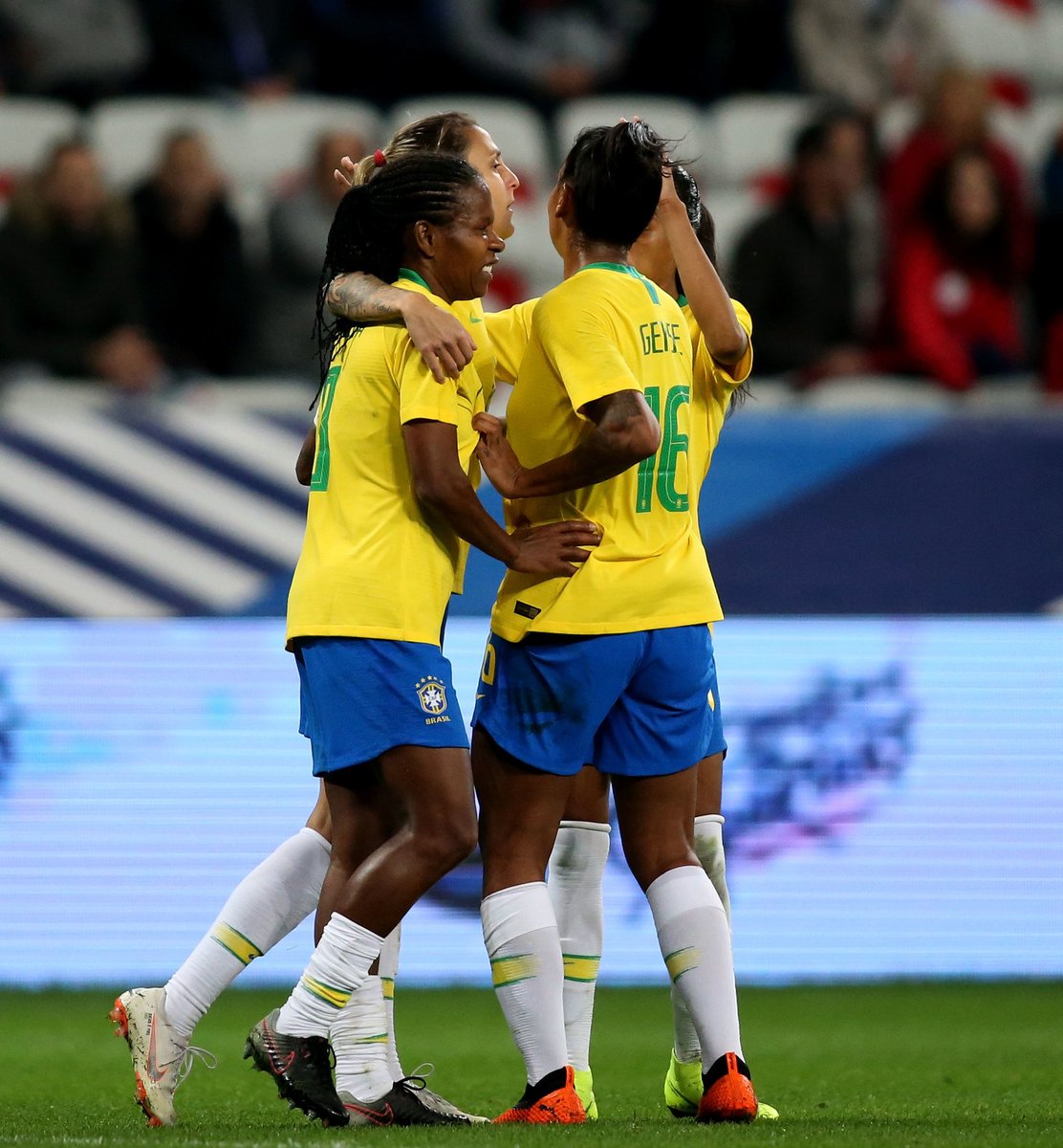 Amanhã tem sorteio dos grupos da Copa do Mundo Feminina, que será disputada em junho de 2019! Dia de conhecer as adversárias da #SeleçãoFeminina na competição.
Fique ligado aqui para saber tudo sobre o evento! #GigantesPorNatureza