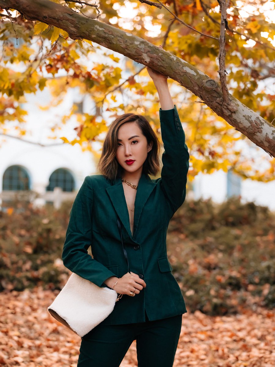 CHRISELLEtweets's tweet photo. For day 7 of the #12DaysofCHRISelle I partnered up w the @WhoWhatWear Collection to get the perfect holiday look w/out breaking the bank! Click here, https://t.co/6DK49TWLFh to check it out, + find out how to win a $300 credit for you & your BFF! #MyWhoWhatWear #ad @targetstyle https://t.co/dZVY9S6X1F