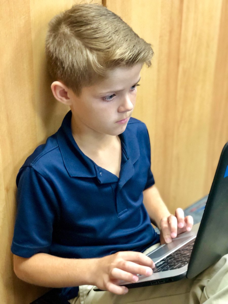 crystal_trull's tweet image. #CardinalCoders18 #Hourofcode18
@UAcharterschool
