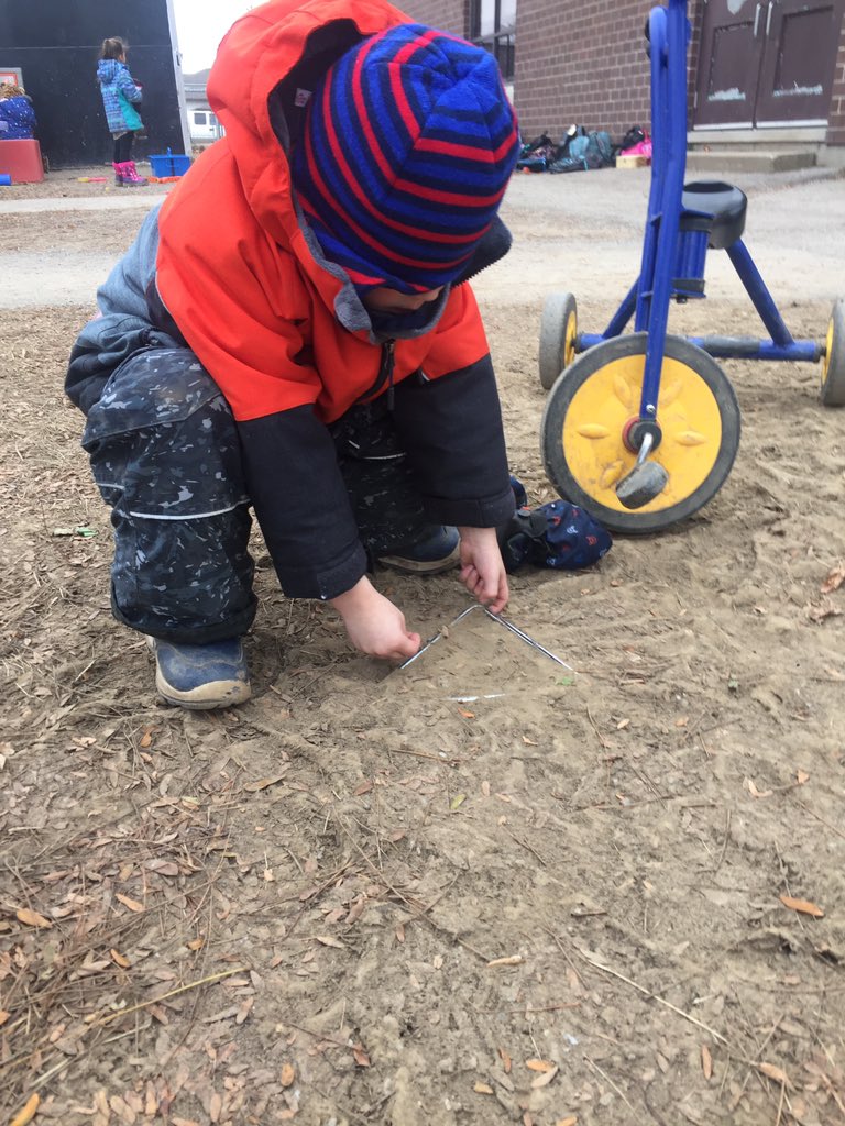 AllieCarson92's tweet photo. Why are our toys stuck in the mud? What do you notice about the ground today? #winterinquiry #childinitiatedplay @katherine_read @merritt_ps https://t.co/OuXOEPpimM