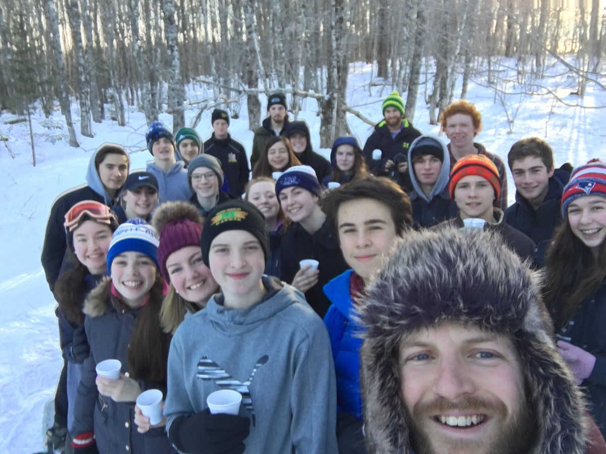 RyanLaughlin10's tweet photo. Great morning for a class snowshoe! #PhysicalLiteracy #Wellness and with a little Hot Chocolate to warm us up! @mahrogers @EducationPEI https://t.co/znugqCrcU8