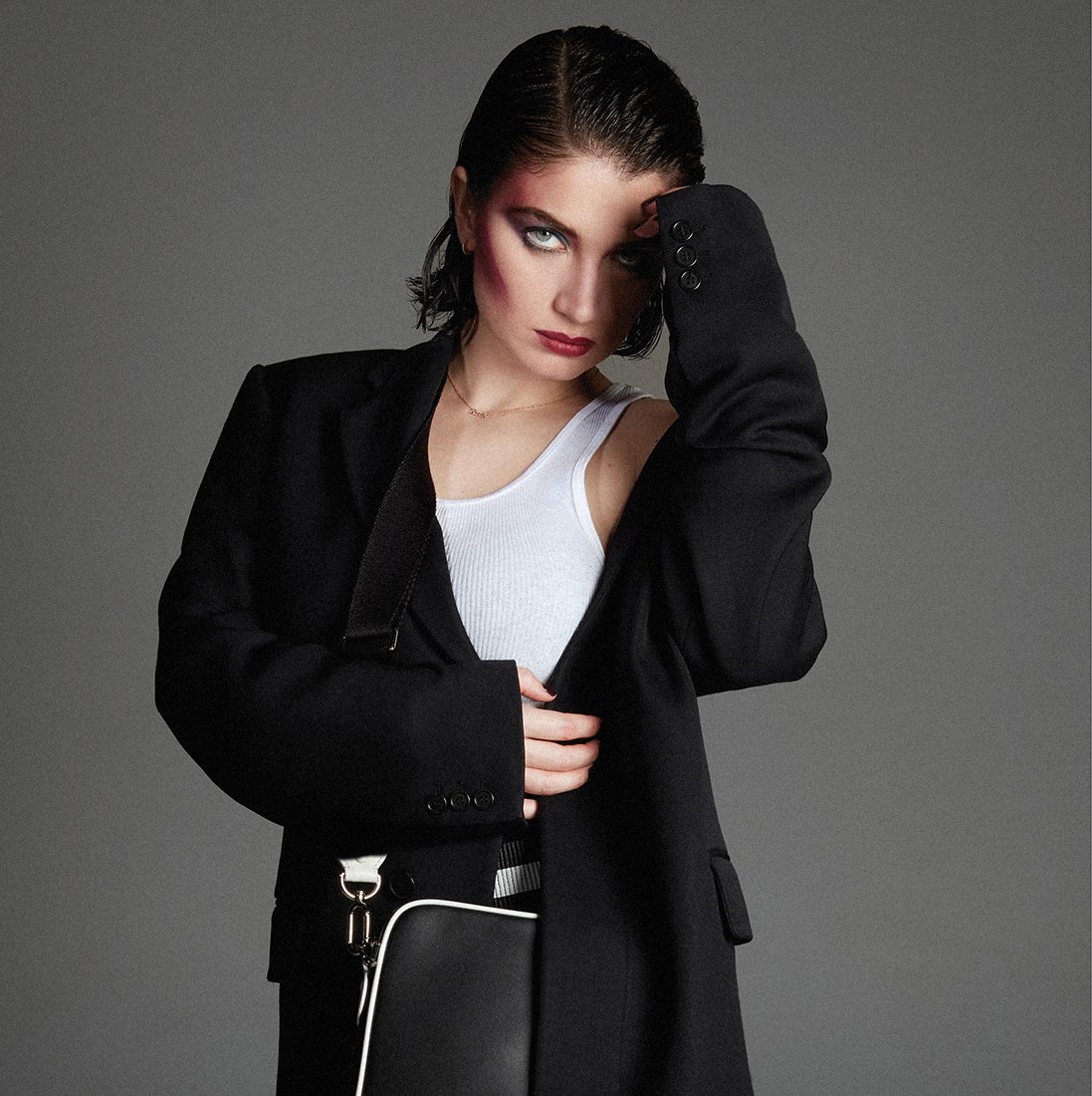 Eve Hewson News: Eve for ContentMode - tinyurl.com/yb8neslz #EveHewson @EveHewson