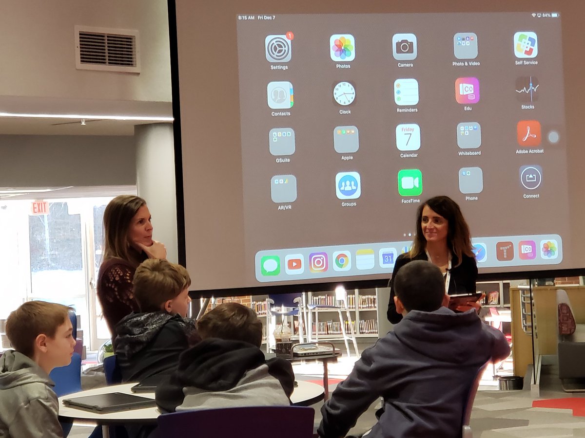 Learning about @cospaces_edu today from the amazing <a href="/mariagalanis/">MARiA</a> &amp; <a href="/Andrea_Trudeau/">Andrea Trudeau, Ph.D.</a>