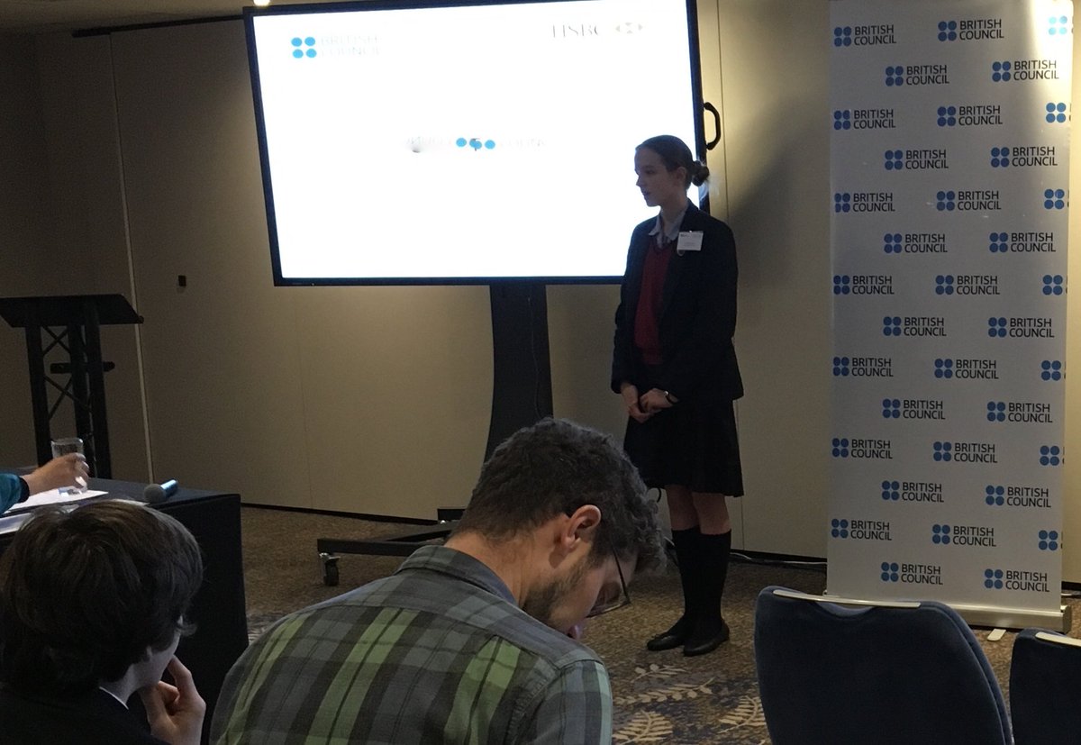 TheQueensSchool's tweet photo. Six Year 8 and 9 girls are currently taking part in the London heat of @HSBC Mandarin speaking competition. We wish them the best of luck! #enjoythechallenge https://t.co/d2Zs5xoV4m