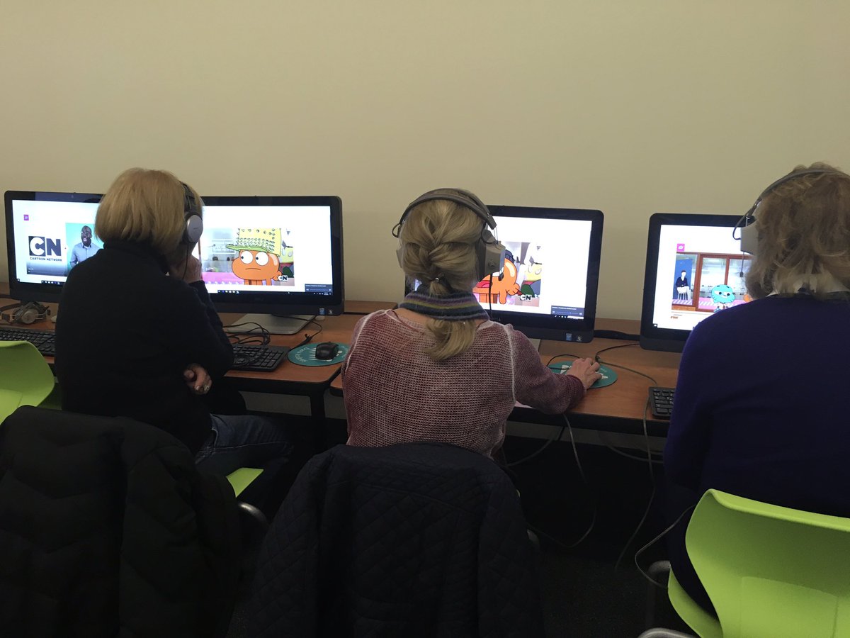 21stStacy's tweet image. It’s Parent/Grandparent #hourofcode this morning @Davis_Academy! #csedweek #readytocode @GoogleForEdu @ALALibrary
