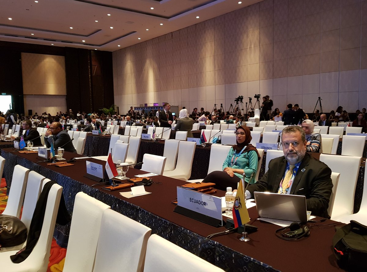 fvaldiviesoe's tweet photo. 2 #Ecuador con voz firme en Foro de la Democracia de Bali #BDF2018 Gobierno de @Lenin Moreno ejecuta lucha frontal contra la corrupción para fortalecer democracia con reformas institucionales para vigorizar participación ciudadana y fiscalización @CancilleriaEc @EmbajadaEcuIndo https://t.co/QClDOZTtyk