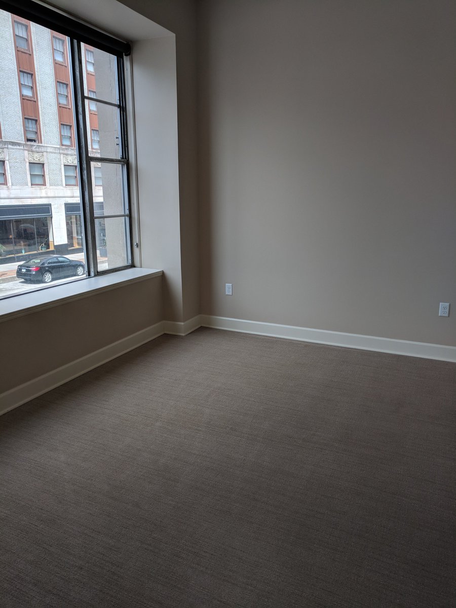 ArcadeUnion's tweet image. We have a great one bedroom opening for a January move in!!!
Total of 793 square feet with great views.  Call 563.324.9898 for more info!