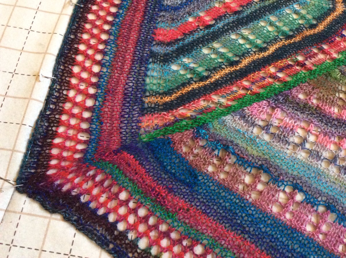 ilga_leja's tweet photo. Blocking day! #laceknitting #shawlknitting #ilgaleja #ilgadesigning #colorknitting #blockingknitting #newwork https://t.co/aRURt1vyvh