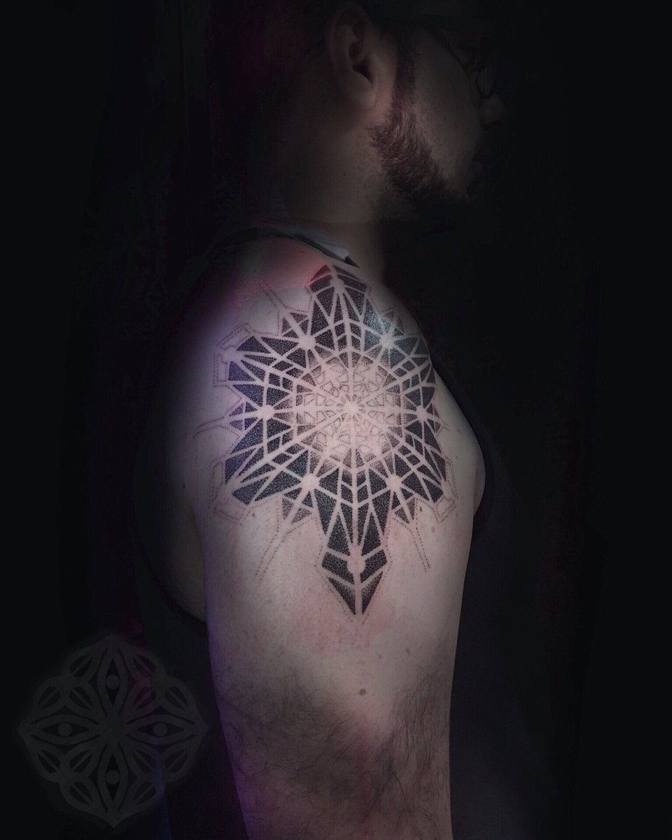 A new beginning & a first tattoo, a wip on Toms almost half sleeve
For enquiries either in London or conventions please send an email via
deitytattoo.com 
#tattoos  #geometrictattoos #mandala #dotworktattoos #tattoolondon #tattooedmen #deitytattoo #londontattoo