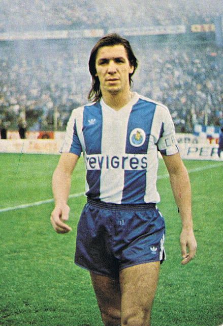 Fernando Gomes é o nosso melhor marcador de sempre em receções ao Portimonense 🔵⚪ ⚽ 7 golos em 9 jogos #FCPorto #FCPPSC