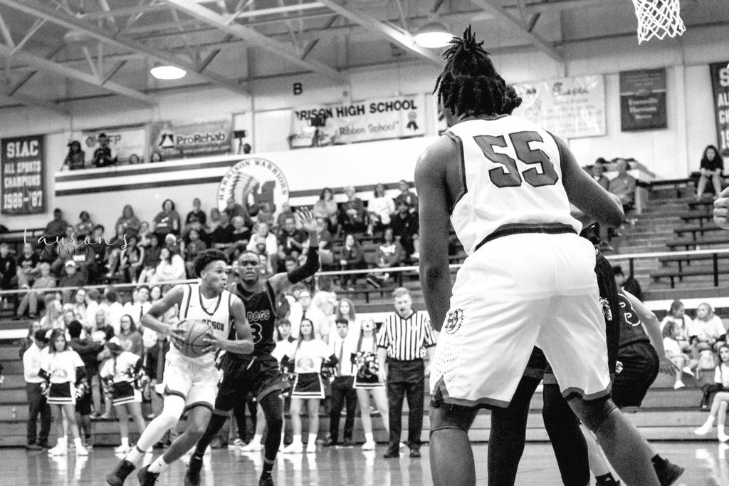 HHS_Warriors's tweet photo. GREAT DAY TO BE A Warrior!!!
Hosting the Castle Knights and Mr. Basketball Candidate Alex Hemenway at Harrison High School 530/7
@HHS_Basketball
@HHSTheTribe
#GameDay
#ThemeChristmas https://t.co/KBf4BNa5ze