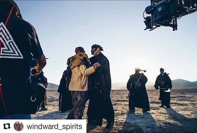 infamousjsl's tweet photo. Get out there and grab this weekend by the throat!
#Repost @windward_spirits
・・・
💀💀💀 #WSODG #windwardspirits #fangguards #blayn #bts #behindthescenes #desert #actors #actorslife #filmmaking #filmphotography #morning #photography #instagood #pico… https://t.co/pqz9Kx9a6Y https://t.co/ZVSihdhosY