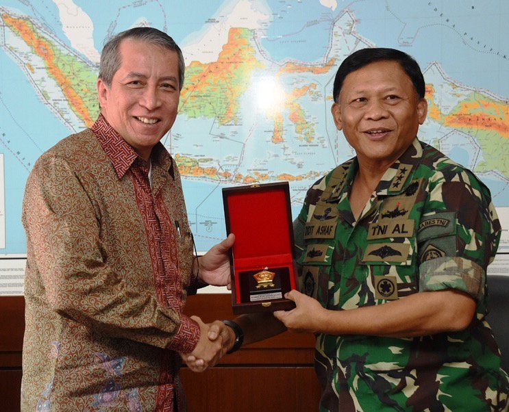 Puspen_TNI's tweet image. Kasum TNI Terima Kunjungan Dubes RI Untuk PBB.....😎💂 #KasumTni #Kunjungan #DubesRi