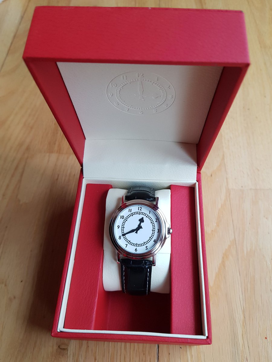 Giveaway time - 
If we beat Huddersfield Saturday I will send one of these Clock Watches from thehighburyclock.mysupadupa.com to one person for Xmas on me, who RTs and is following.

Of you pre-ordered you can have another watch or a full refund.