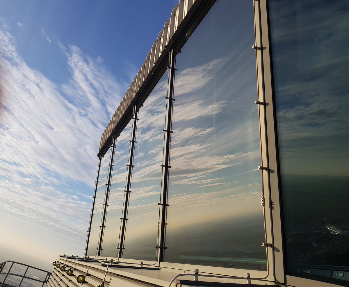 RoBarraganM's tweet photo. #HappyInternationalCivilAviationDay from Vienna Control Tower thanks to #SIDS2018. Thanks to all organisers!! https://t.co/sPQrq3vkAE