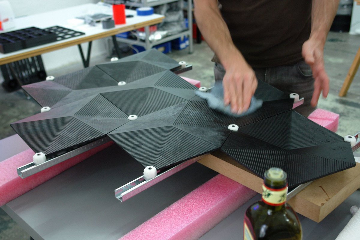 This Week in Tech: A Carbon-Negative Façade Panel that Absorbs CO2 bit.ly/2AZaQPl https://t.co/5AD9s5M9fu