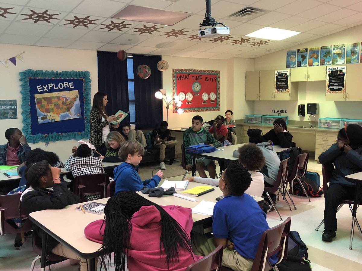 MorganALambert's tweet photo. Thank you @MarisaCurtis for reading to my 6th grade class. They really enjoyed “The Legend of the Poinsettia.”
#noplacelikewalker  #CISDwalker https://t.co/Nf8BRSmS0E