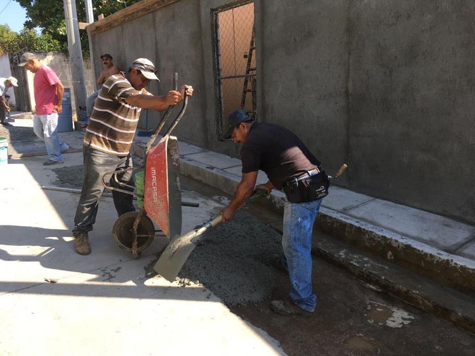 En la avenida Conacaste de la colonia San Antonio #2, transitan a diario cientos de personas, mismas que se verán beneficiadas con la ejecución de nuestro proyecto de bacheo.

Trabajando por nuestro municipio, hacemos la diferencia. #GobernoDeConfianza #AntonioMartínezAlcalde.