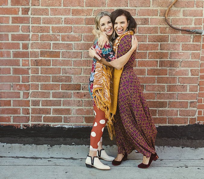 lularoesorge's tweet photo. "Beauty begins the moment you decide to be yourself."  - Coco Chanel
https://t.co/q92JddNAZ1
#lularoe #bebravely #fashion #shopanniesorge #leggings #fall #beautiful #skirts #dresses #adventure #quoteoftheday #quotes https://t.co/TgNHsLFg9t