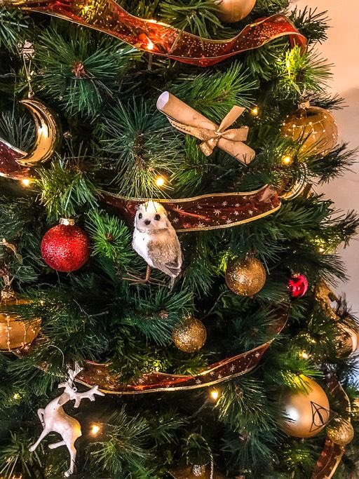 elinakst's tweet photo. My magic Christmas tree 🎄inspired by @jk_rowling wizarding world 🌙✨ @wbpictures @WBHomeEnt @FantasticBeasts @BeastsMovieUK @HarryPotterFilm @HPWizardsUnite #HarryPotter #ChristmasIsComing #AnimauxFantastiques https://t.co/1LQlpk2qxs