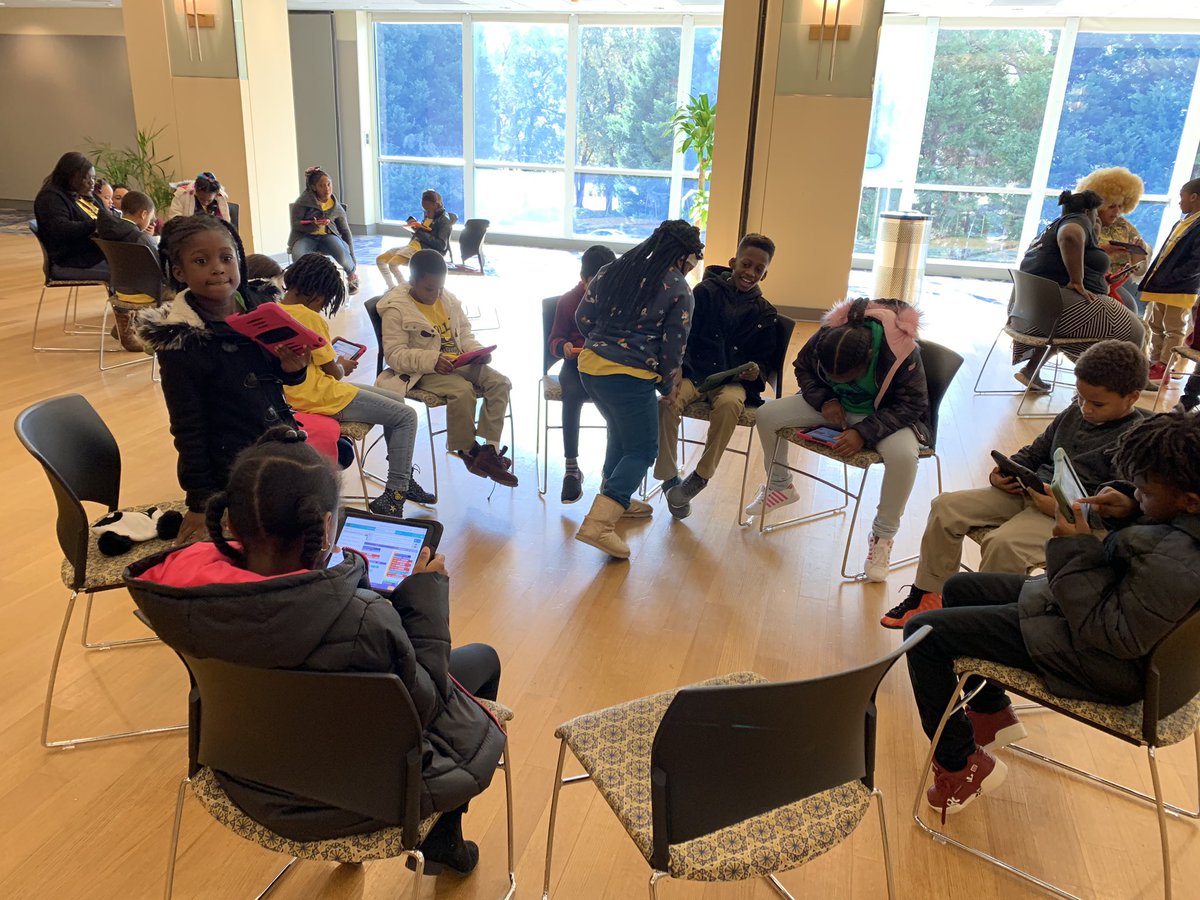 JimTalksTech's tweet image. Schools The @APSWashington cluster - @APSBrown @APSHollisCrew and @BTW_STEMtastic all visited An #HourOfCode2018 event hosted by @GeorgiaTech this week. Dancing robots, drones, block and line coding were all on the menu! @APSInstructTech @apsupdate