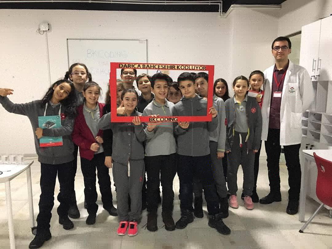 BK_Darica's tweet image. #HourOfCode #BKCoding #BahçeşehirKodluyor