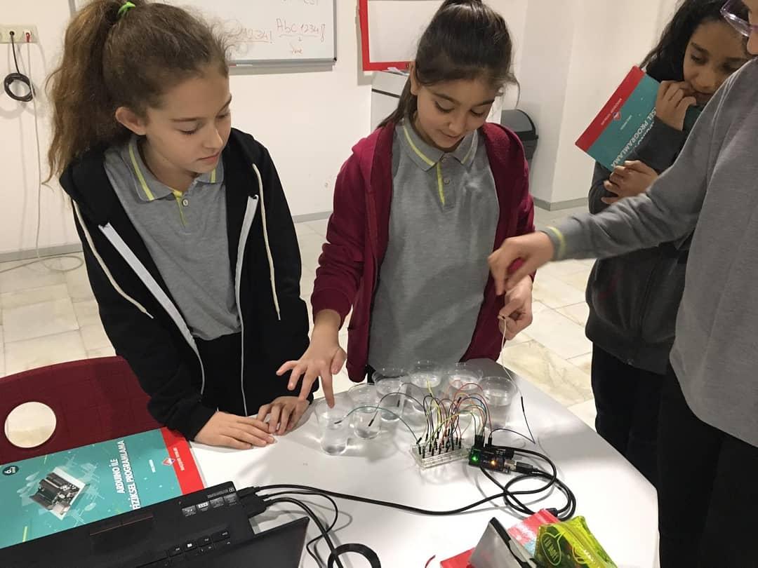 BK_Darica's tweet image. #HourOfCode #BKCoding #BahçeşehirKodluyor