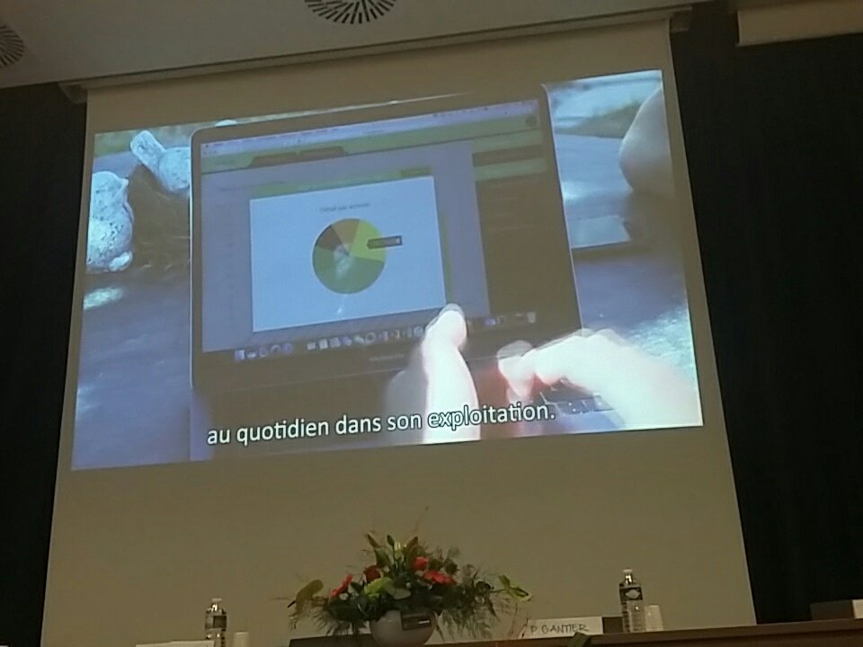 Présentation d'<a href="/aptimiz/">Aptimiz</a> à la remise des diplômes. Une belle réussite : une entreprise créée pendant leur scolarité 👏👏👏 "Prenez le temps de gagner du temps"