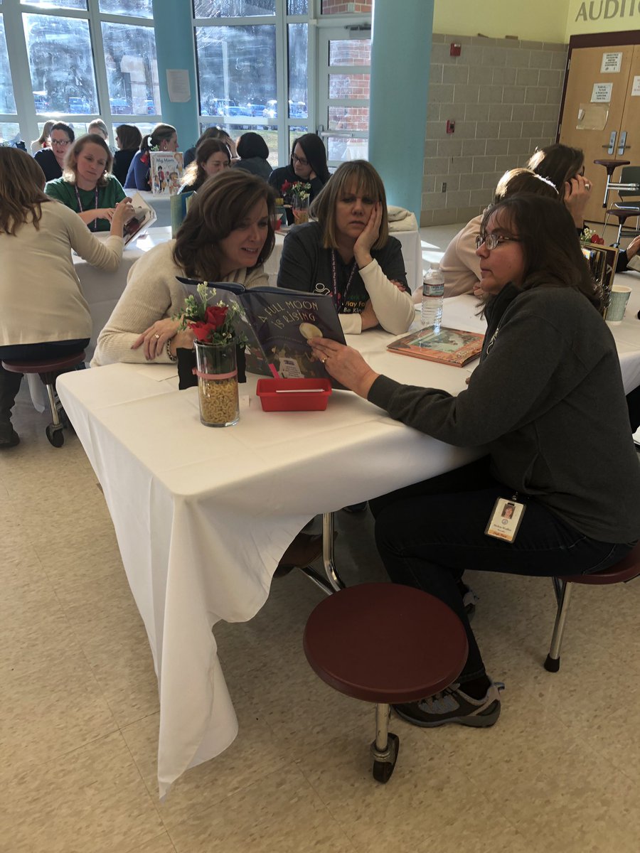Pam_LathropNA's tweet photo. HPE book tasting PD - books should be windows and mirrors #apshawks #weareandover https://t.co/fnHJNsullh