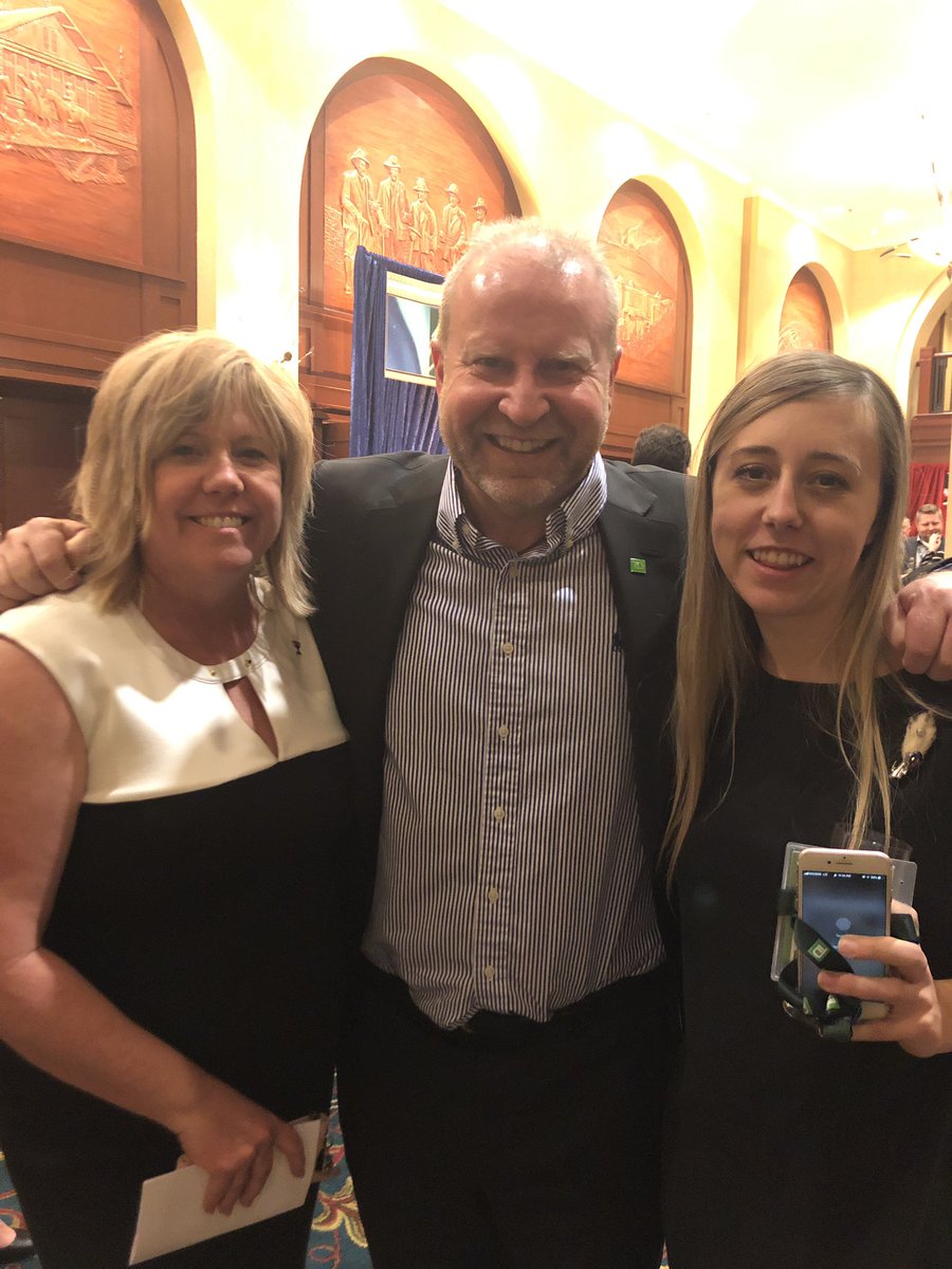 Here’s my #summit legacy. What a honour to be a Champion celebrating with great leaders and my daughter! #champions #family #celebrate