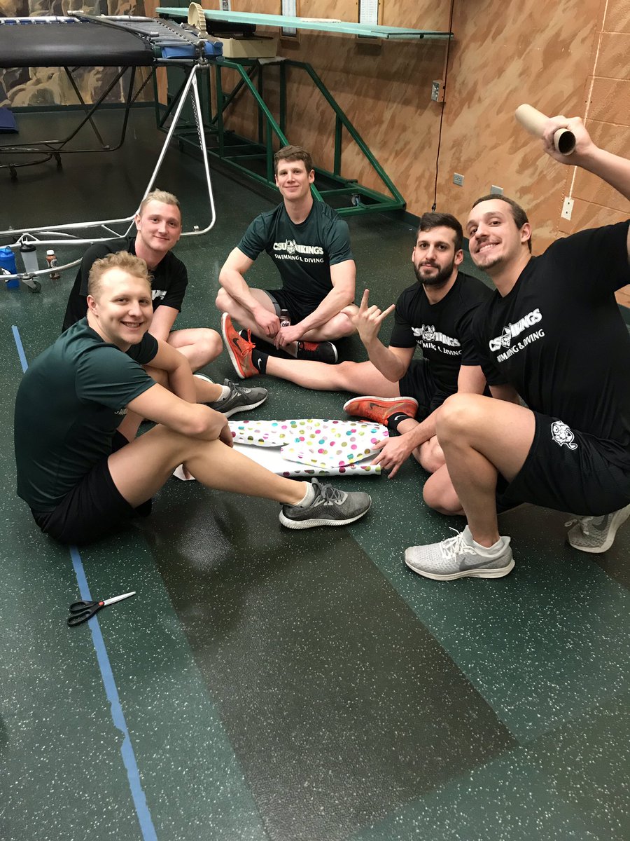 CSU_SwimDive's tweet photo. It’s great to be supporting a local family this holiday family. Be grateful for what you have &amp; help others when you can! #GoVikes @CSU_Athletics @CLE_State @EngageCleveland 🎄🎅🏻❄️ https://t.co/ex99qgDuqE