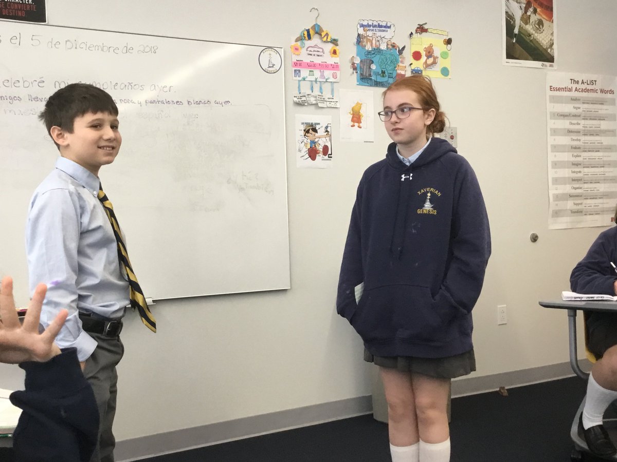 msmhamed7's tweet photo. 7 graders students practicing verbal skills. #XHSlanguage #ClipperPride https://t.co/dA3mdiAe02