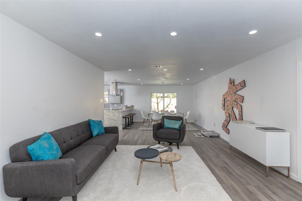 Cato_Group's tweet image. Open House Saturday 12/8/18 1-4 3561 Corder St Houston Tx $172,900 Features 3 bedrooms and 2 full baths in almost 1600 sq st. Brand new kitchen offering granite counters and stainless steel appliances. 3 large bedrooms.