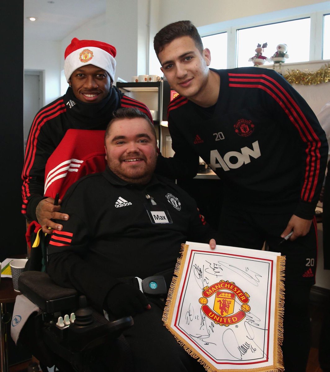 Was a great feeling to put some smiles on some faces today! πβ€οΈ #MUDreamDay @MU_Foundation