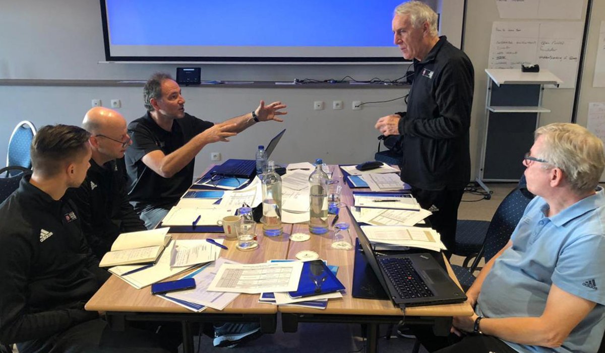 RoyalBelgianFA's tweet photo. 👨🎓 #UEFAStudyGroup ⚽️
🇨🇾🇲🇰🇬🇧🇱🇹🇸🇲🇧🇪 @UEFA
ℹ️ https://t.co/VBagAU355M
ℹ️ https://t.co/SQ5u6gBBWj https://t.co/EOgIP63fD0