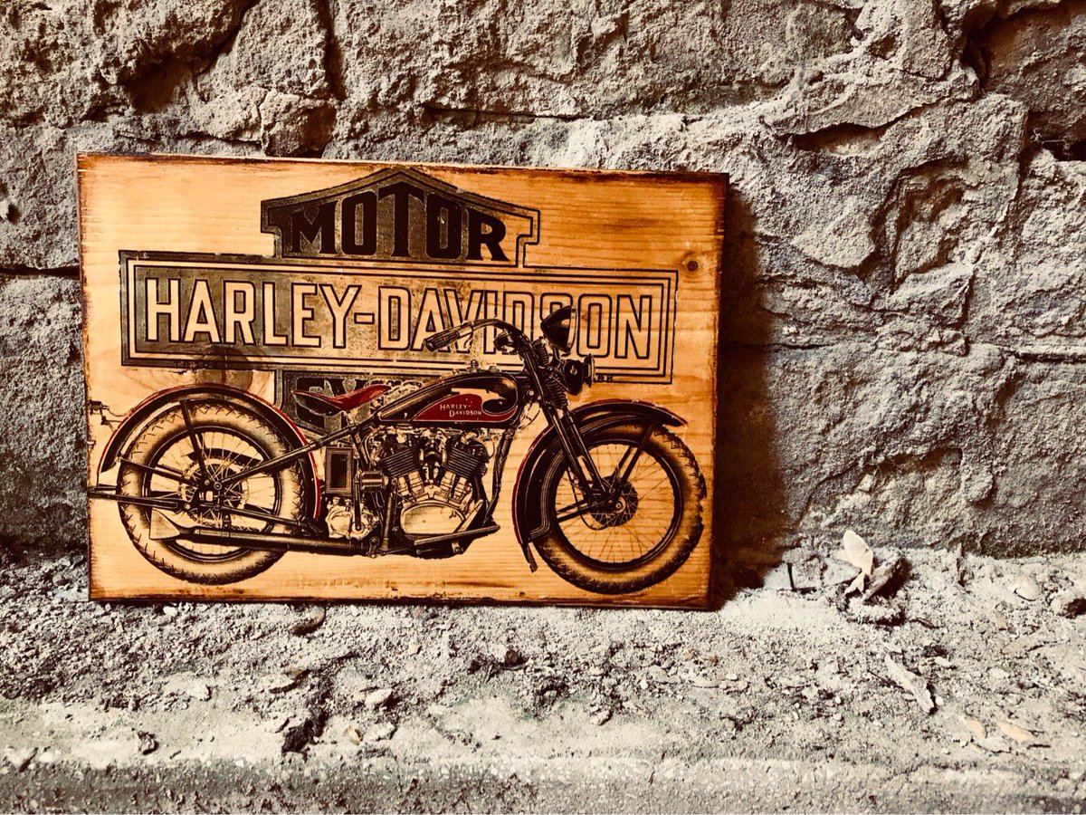 BlackArielDecor's tweet photo. The Flatheads! https://t.co/0AwpB6mu4G #harleydavidson #harley #motorcycle #flathead #wooden #art #artwork #wallart #walldecor #homedecor #motorcycleart #vintagemotorcycle #vintage #etsy #blackarieldesign https://t.co/eoKDbj7ZJ2