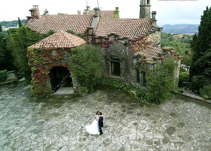 solobodasnet's tweet photo. Cómo quedaría tu boda grabada des de UN DRON? 🛰😍
Filmaciones con Dron
⬇......⬇......⬇.....⬇
https://t.co/0C9EwxONsX https://t.co/utq0HH6pAL