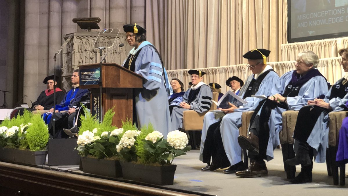 TeachersCollege's tweet image. Belinda Miles (Ed.D. ’00), President of @sunywcc1, delivers greetings on behalf of academia. #TCInauguration #TCAlumni