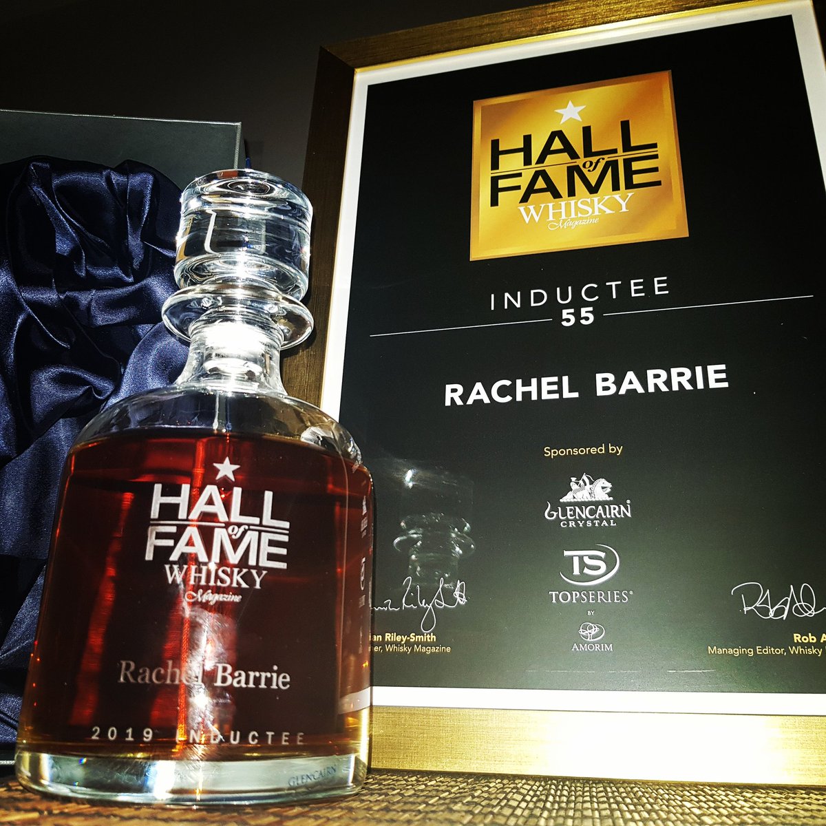 TheLadyBlender's tweet photo. Well, this just happened. Is this real life or is it just fantasy? Thank you @Whisky_Magazine ! https://t.co/NcFA0WqBkK