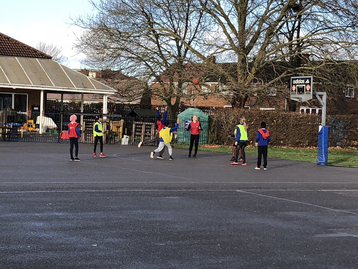 BelmoreAcademy's tweet photo. Despite the weather, we managed to get our Year 6 basketball tournament underway! Great organising prefects! @YourSchoolGames #intraschoolcompetition #6MC #6N #6MC #inclusion #fun #active #ballskills https://t.co/vRG6e2QxIa