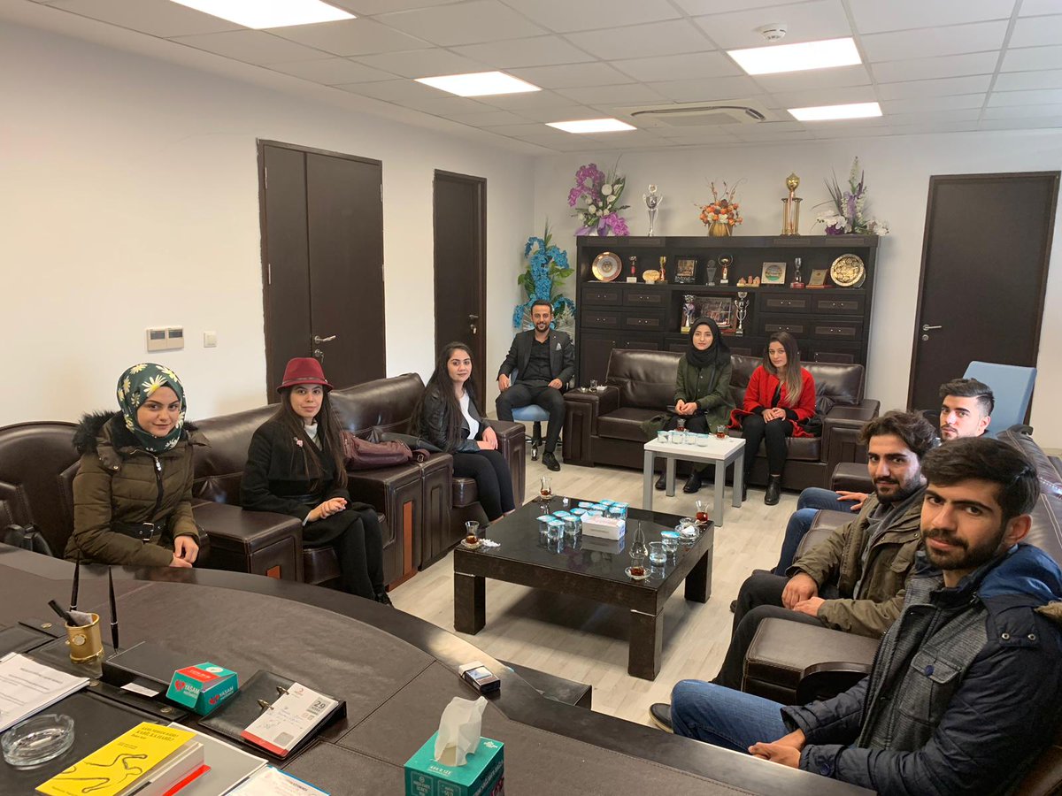 Batman Barosunu ziyaret ettik.
Bizi ağirladiklar ve desteklerini esirgemeyecekleri için şimdiden teşekkür ederiz. 
<a href="/BatmanBarosu/">Batman Barosu</a>