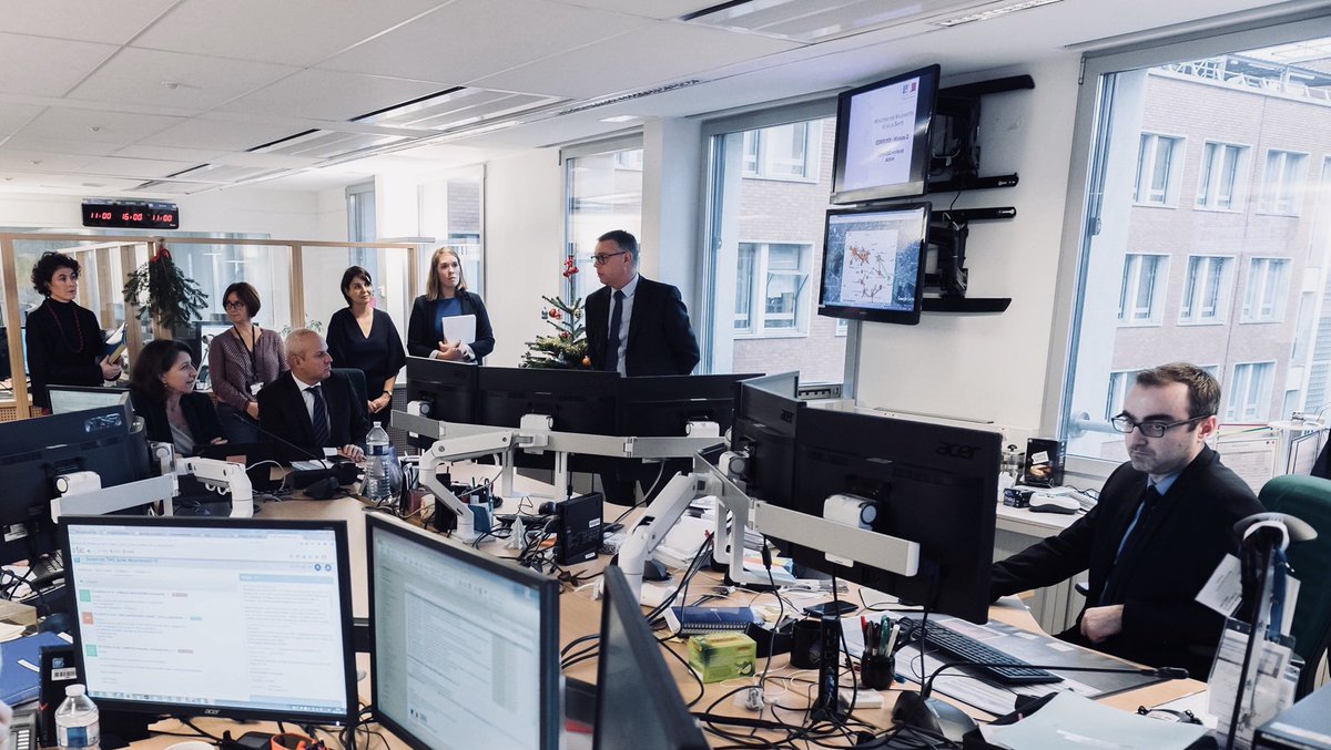 Agnès Buzyn tweet media