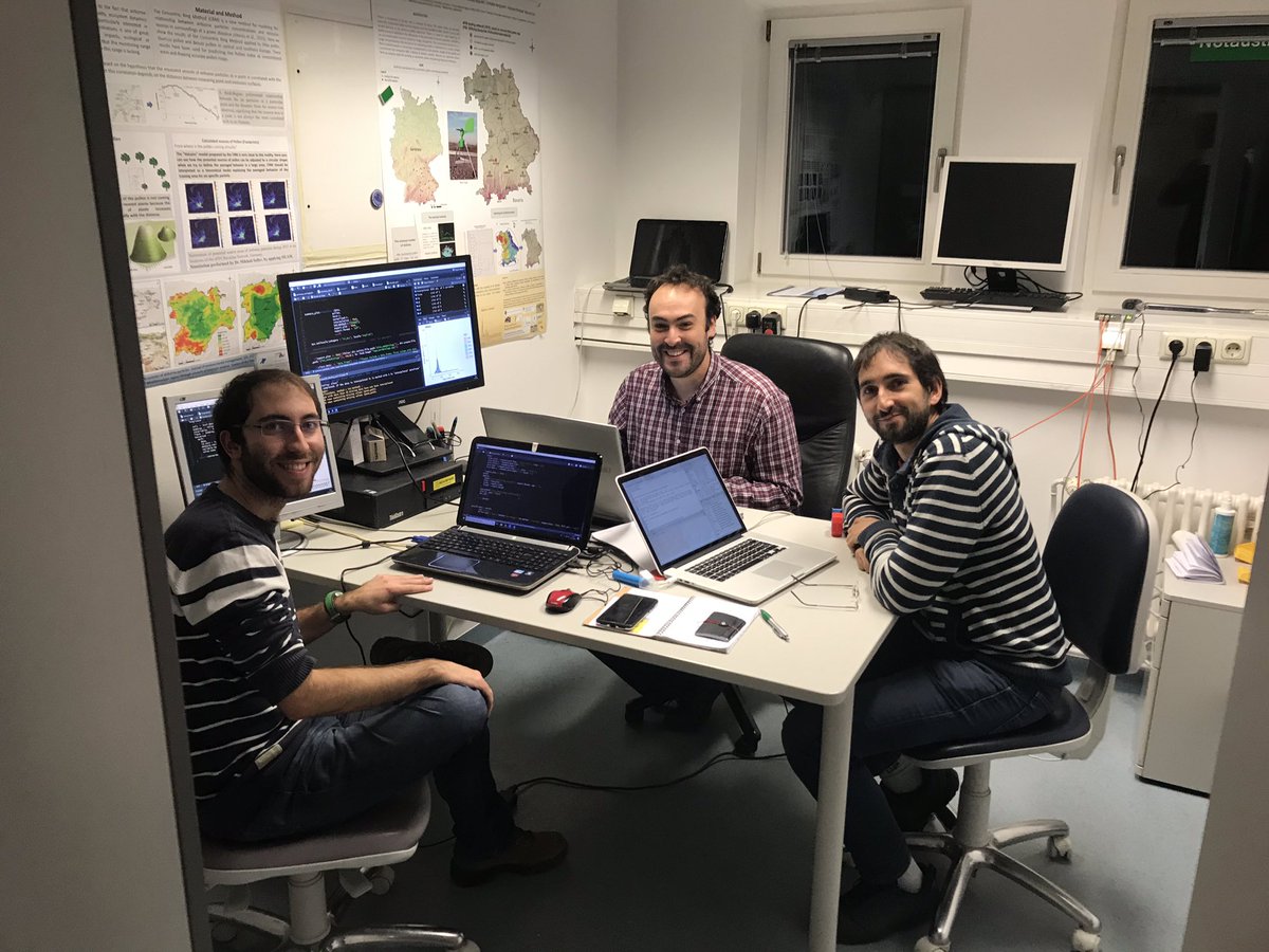 ZAUM bioinformatic team late on Friday: On the riad to new tools in aerobiology! Keep going guys!