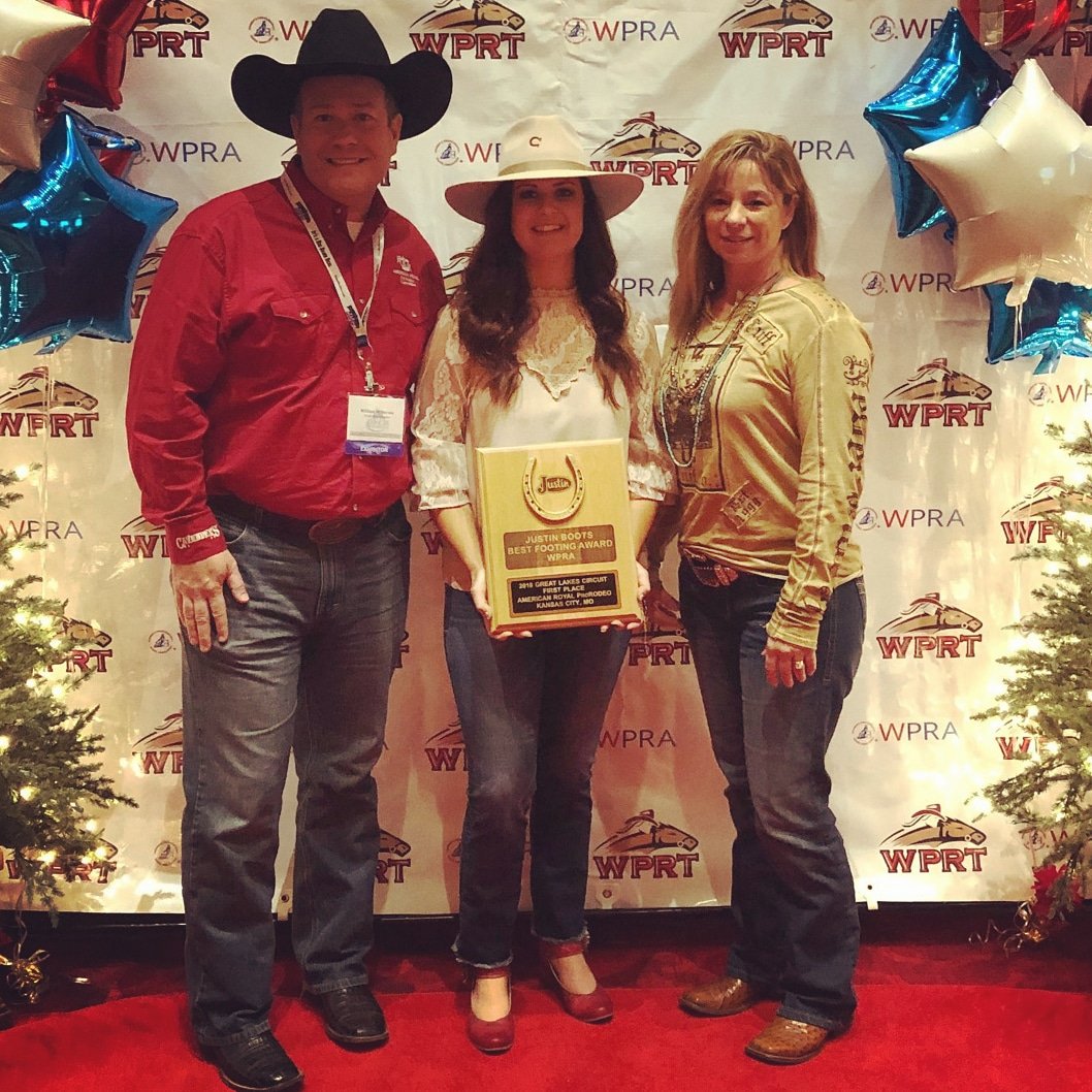 AmericanRoyal's tweet photo. Thank you to the WPRA Great Lakes Circuit barrel racers for awarding us with the Justin Boots Best Footing Award. #ARRODEO #AR2018 @justinboots @WomensProRodeo https://t.co/u4K66EzZj1