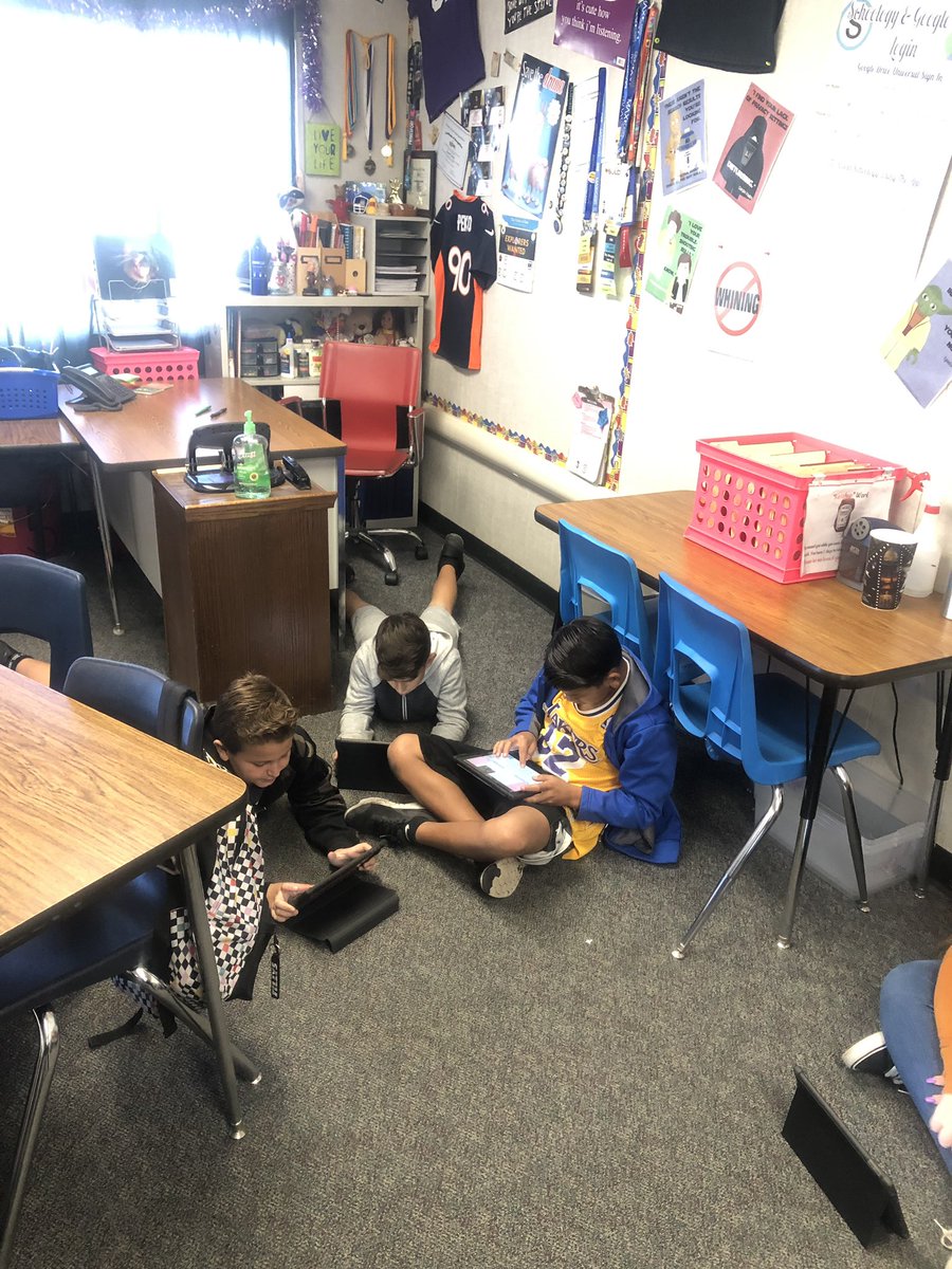 Techie_Carlisle's tweet photo. Becoming detectives to figure out how King Tut died. Was his death from natural causes, murder, an accident? Using @Schoology and @Google #DBQs #BlendedLearning #LCMS #NLMUSD #NLMlearns @LCMS_AP @PrincipalLCMS @Digital_NLMUSD @msbaker62 https://t.co/Yo2zDw9Sip