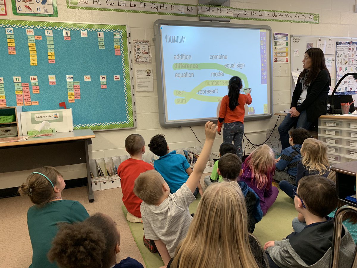 MrsMoss_FCPS's tweet photo. Ss connecting what they know with the math vocabulary of this unit #makingconnections #vespride #speaklikeamathematician https://t.co/F0tBbch6YA