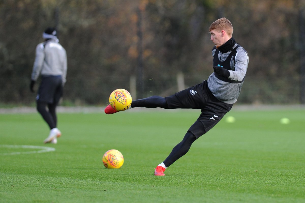 PING! 💥⚽️  📸 Training gallery 👉 bit.ly/2QEYQML https://t.co/iqOjDiUhjV