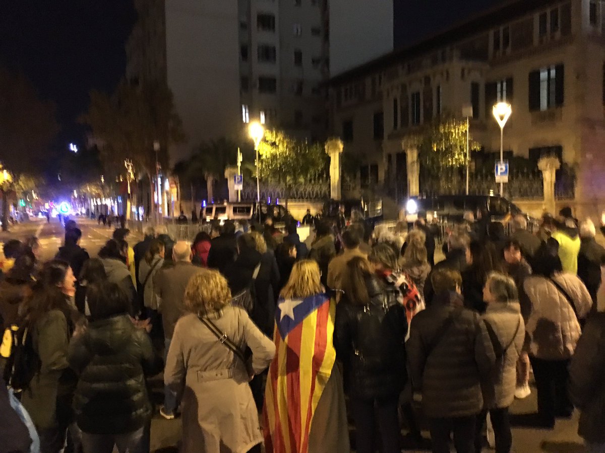 SPxInd's tweet photo. Ja hi som! ✊🏼

🐜🐜🐜🐜🐜🐜🐜🐜🐜🐜🐜🐜🐜🐜🐜🐜🐜🐜🐜🐜🐜🐜🐜🐜🐜🐜

#VagadeFam
#DefensemJuntesLaRepública https://t.co/f8ei8bynaf
